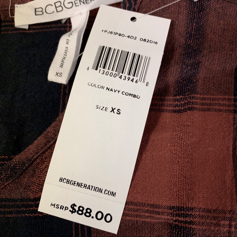 BCBGeneration Women's Ruffle Back Shift Dress - Picture 7 of 8